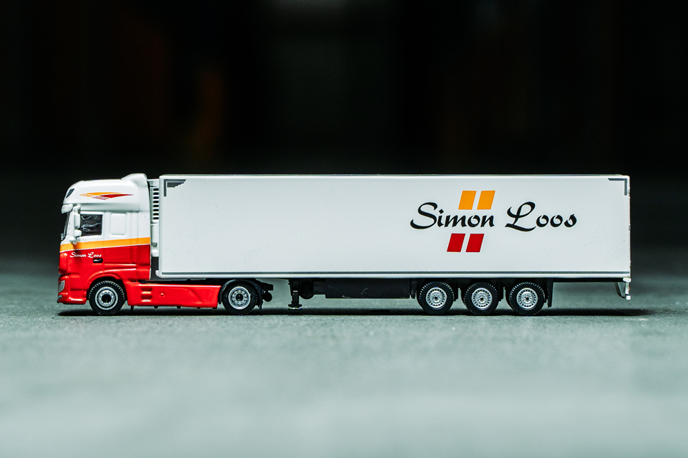 Mini DAF XF Super Space Cab 1:87 met koeloplegger