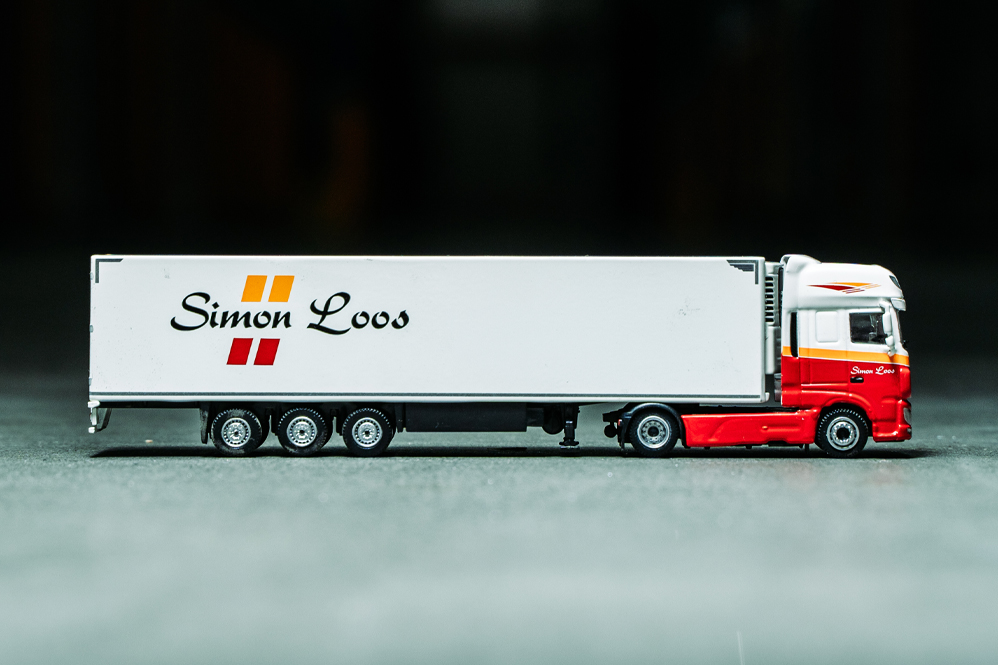 Mini DAF XF Super Space Cab 1:87 met koeloplegger - Afbeelding 2